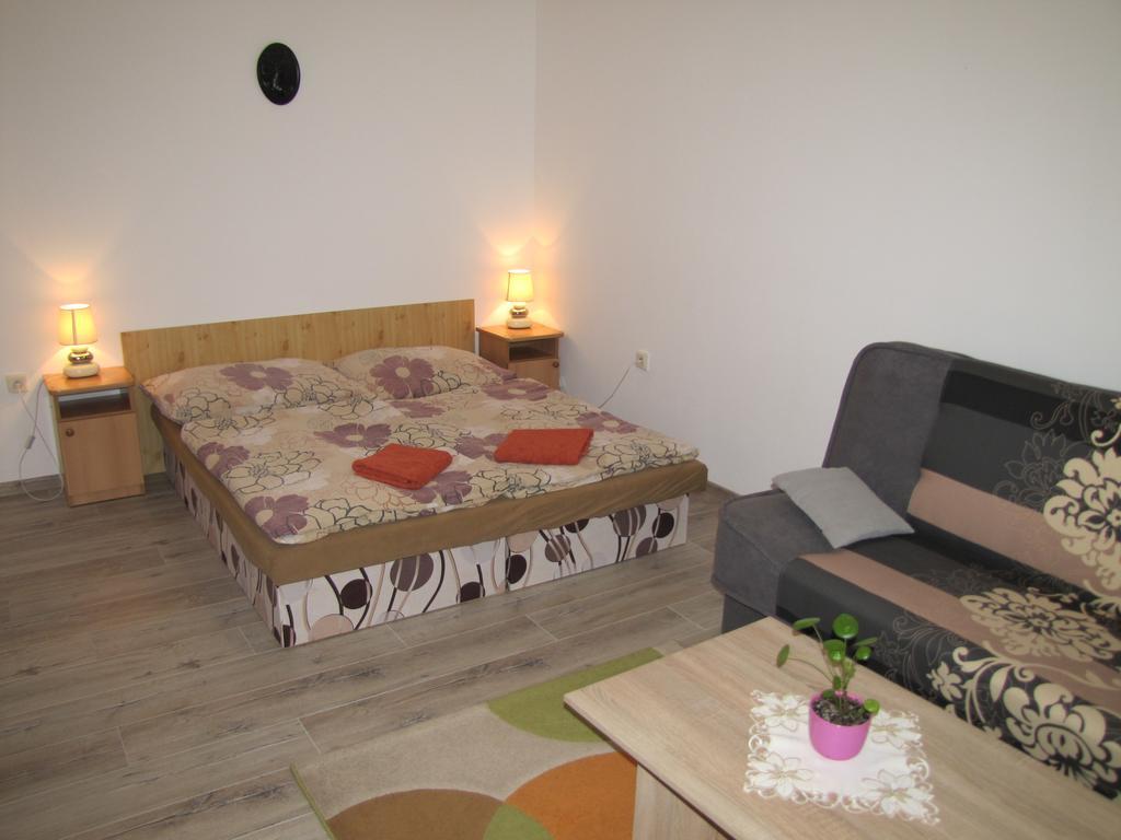 Ferienwohnung Privat Magdalena Bešeňová Exterior foto